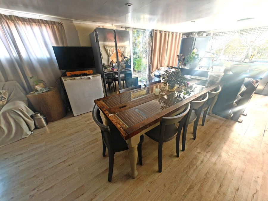 8 Bedroom Property for Sale in Fleurdal Free State